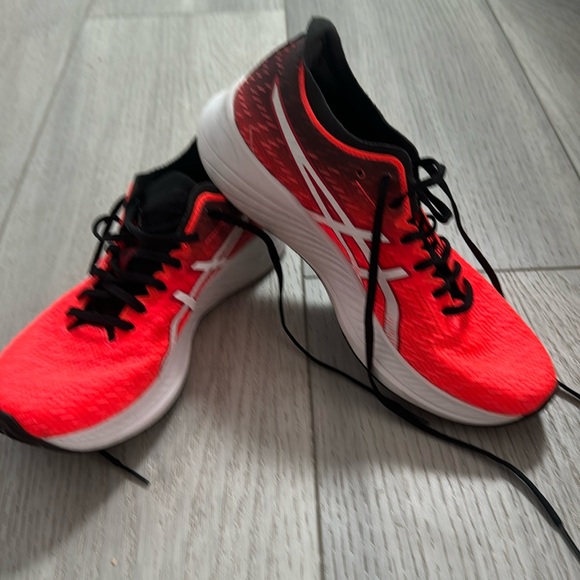 Asics Shoes - Women’s ASICS Magic Speed running shoes